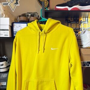 Nike Yellow Sweatshirt Athletic Wear